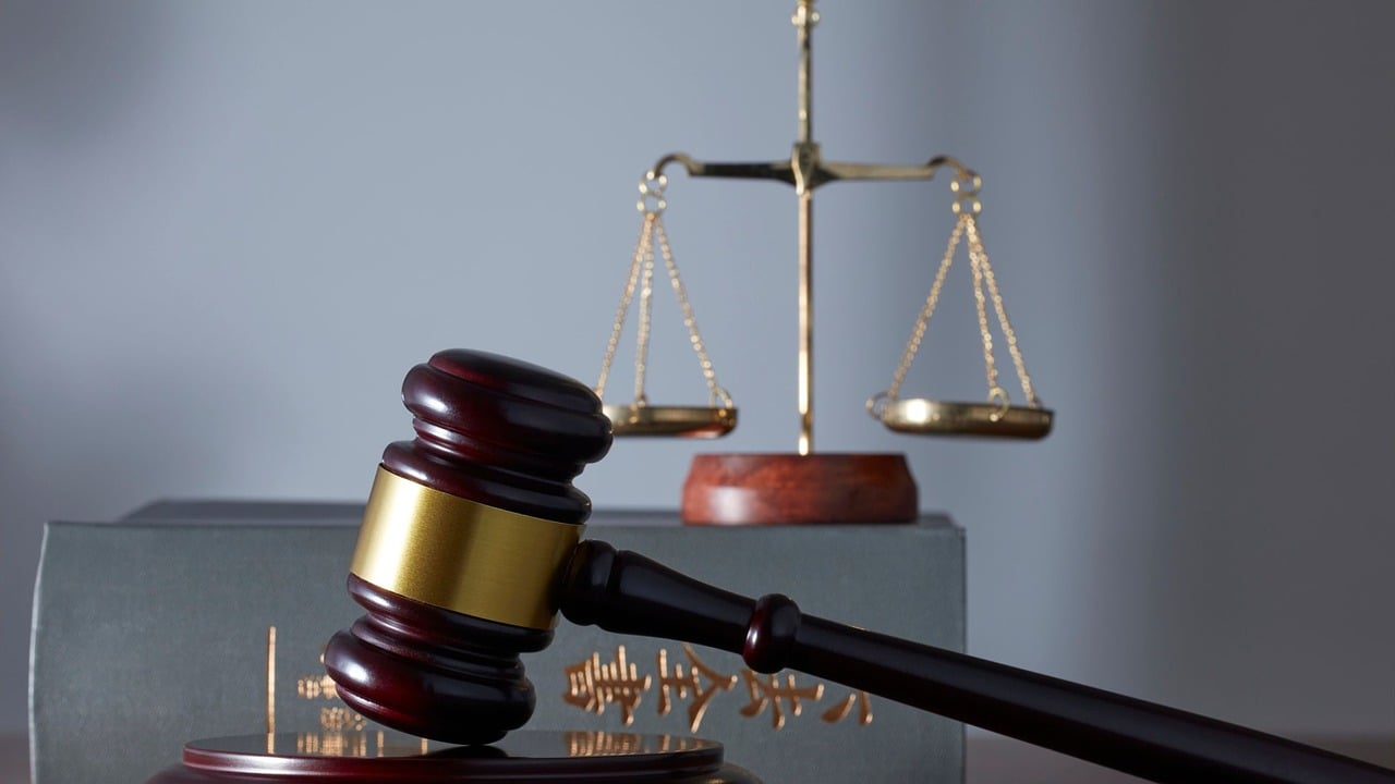 legal judgment in UAE based on experience and commercial context