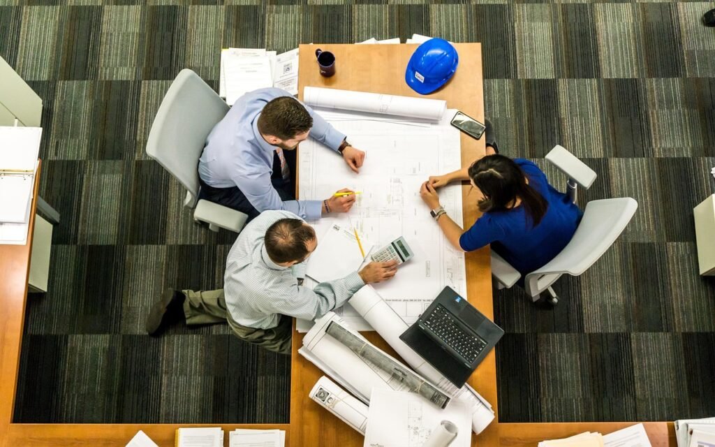legal strategy in business disputes involving contracts, negotiations, and decision-making