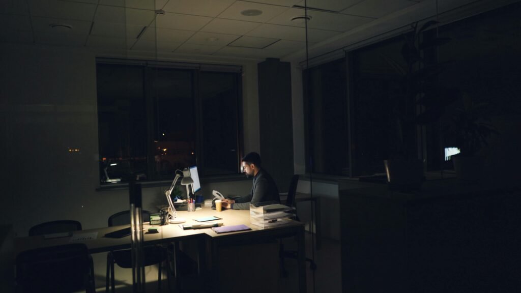 egal services UAE lawyer working under pressure on multiple cases